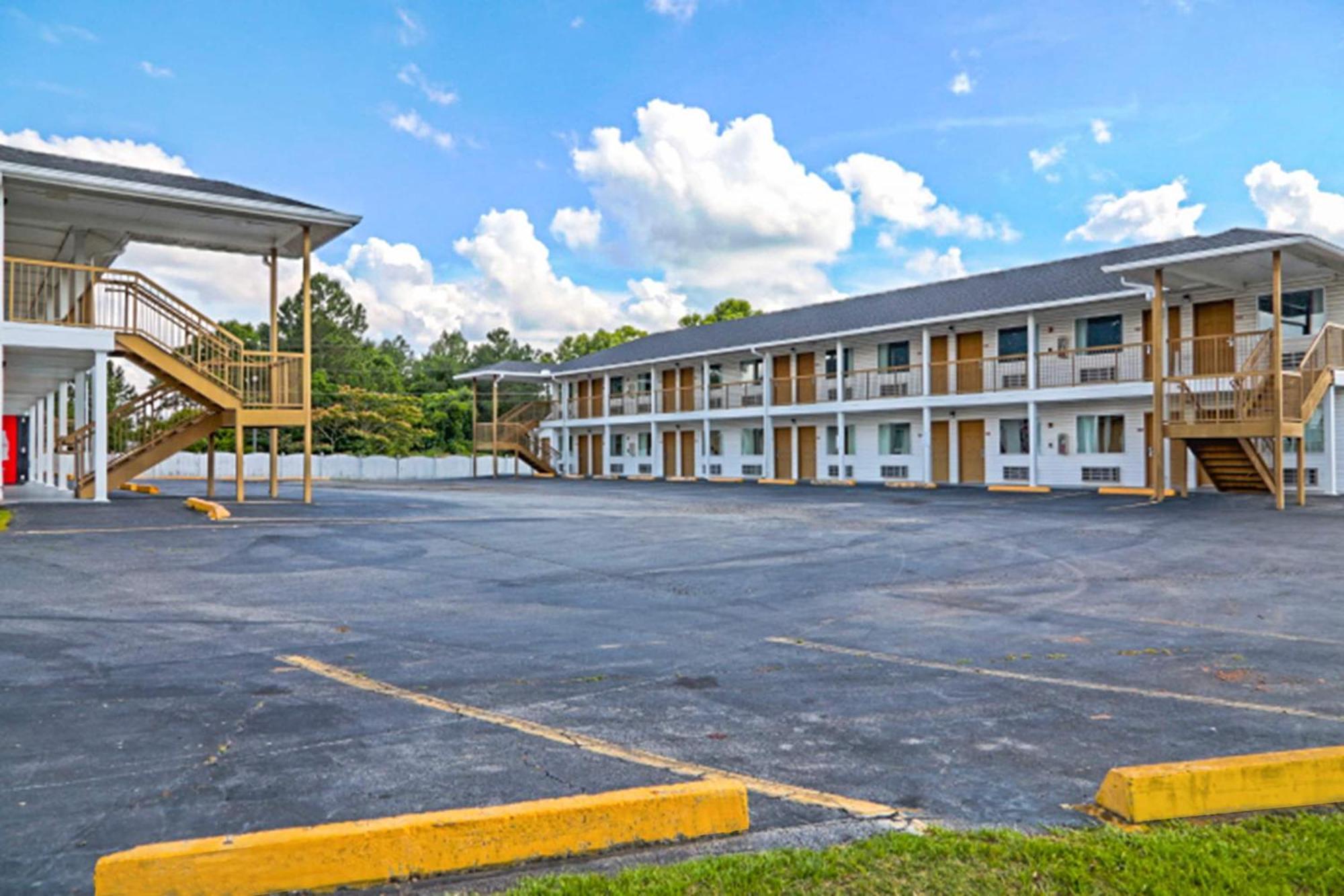 Economy Inn By Oyo Ashburn Exterior foto